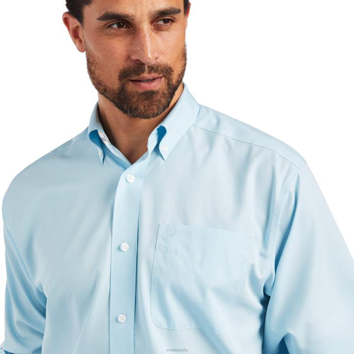 Camisa de corte clásico Oxford lisa sin arrugas Ariat hombres azul cristal tapas 044J1024