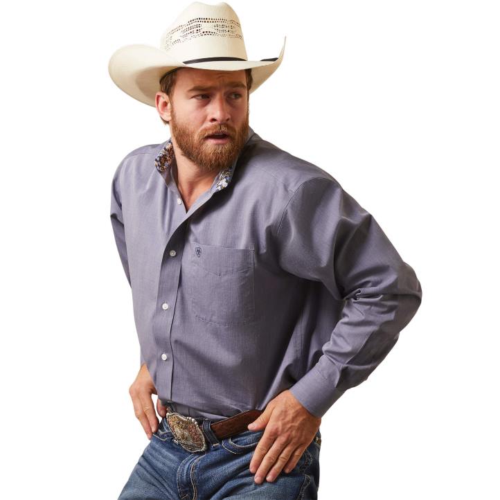 Camisa de corte clásico Oxford lisa sin arrugas Ariat hombres humor índigo tapas 044J958