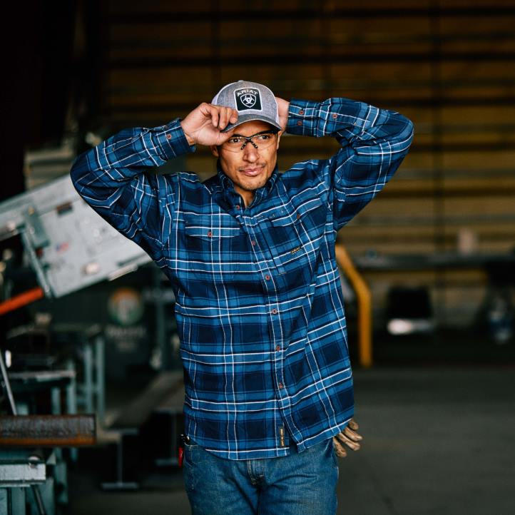 camisa de trabajo durastretch de franela con barras de refuerzo Ariat hombres Armada tapas 044J1115