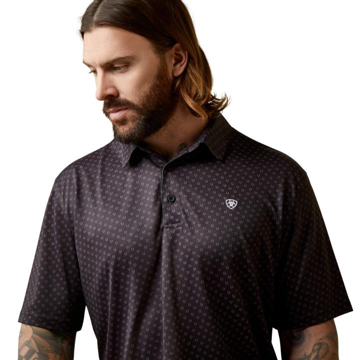 polo con estampado integral Ariat hombres negro tapas 044J567