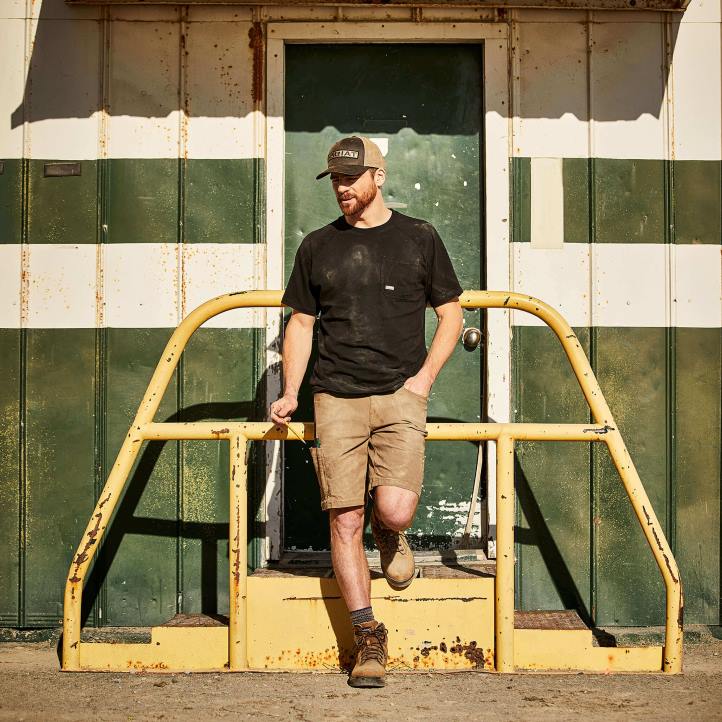 camiseta fuerte de algodón con barras de refuerzo 1 Ariat hombres negro tapas 044J574