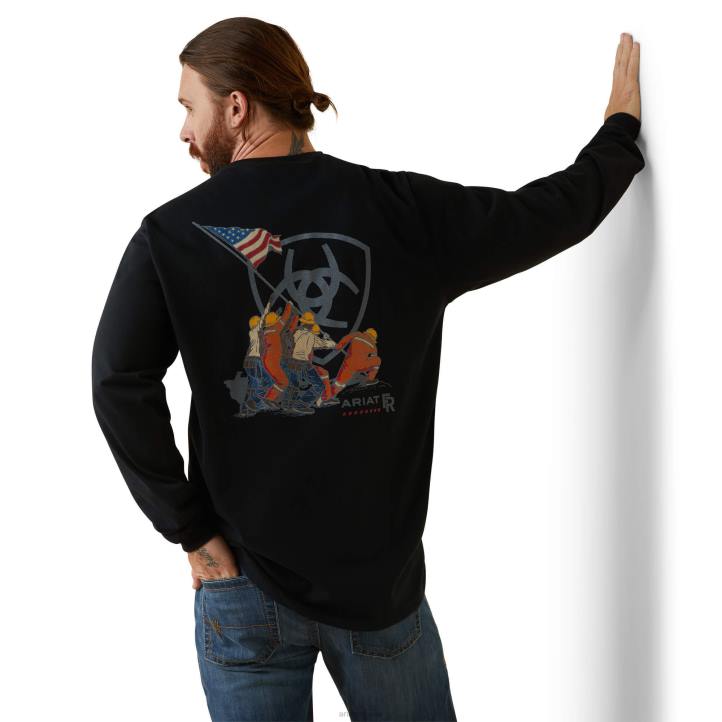 fr fr levantando la camiseta de la bandera Ariat hombres negro tapas 044J769