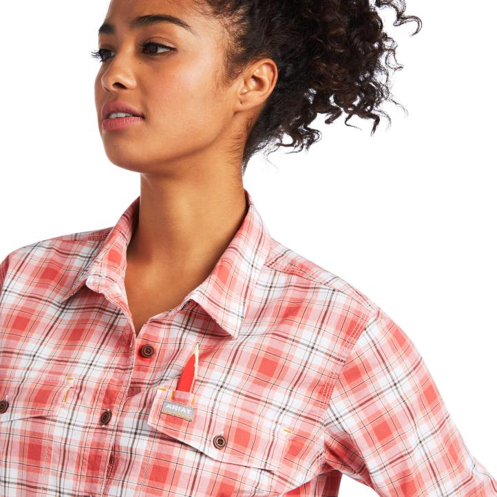 camisa de trabajo durastretch resistente hecha con barras de refuerzo Ariat mujer arándano tapas 044J2999