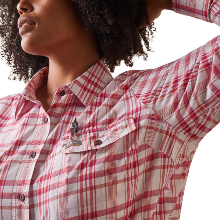 camisa de trabajo durastretch resistente hecha con barras de refuerzo Ariat mujer cerezas julibee cuadros tapas 044J2960