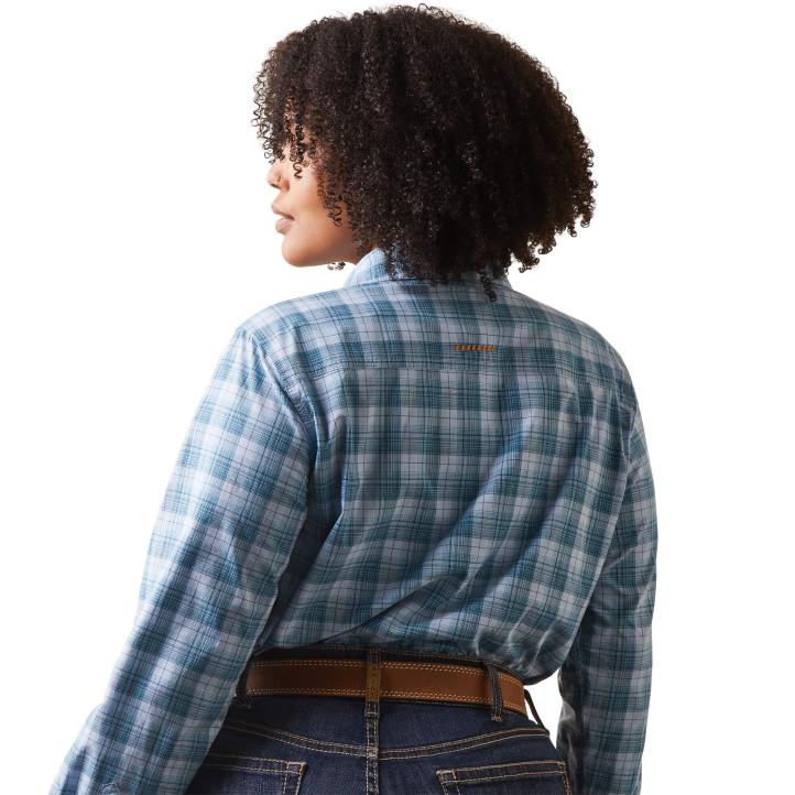 camisa de trabajo durastretch resistente hecha con barras de refuerzo Ariat mujer cielo despejado a cuadros tapas 044J3053