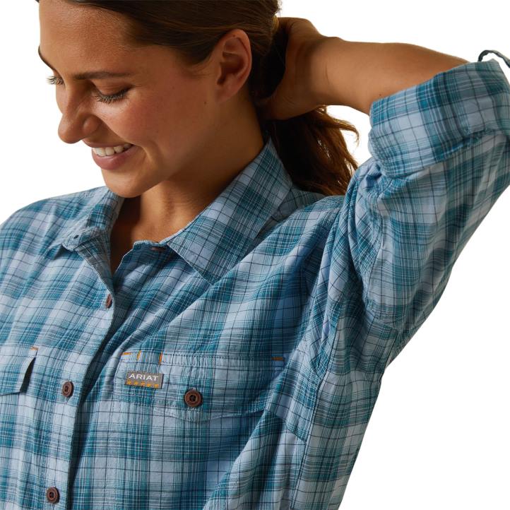 camisa de trabajo durastretch resistente hecha con barras de refuerzo Ariat mujer cielo despejado a cuadros tapas 044J3053