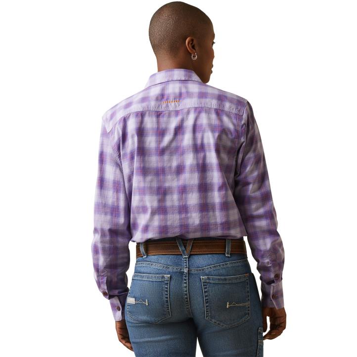 camisa de trabajo durastretch resistente hecha con barras de refuerzo Ariat mujer cuadros lavanda tapas 044J3052