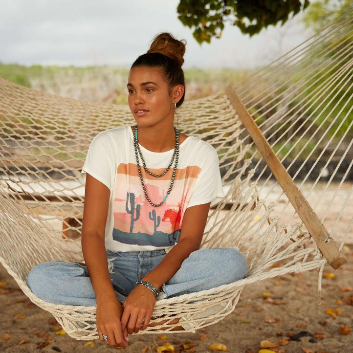 camiseta con estampado de encaje Ariat mujer bailarina de nubes tapas 044J3286